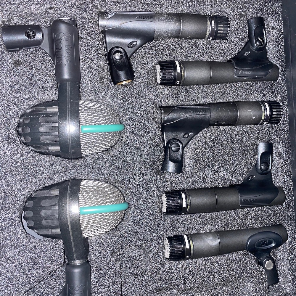 Picture of microphone tray